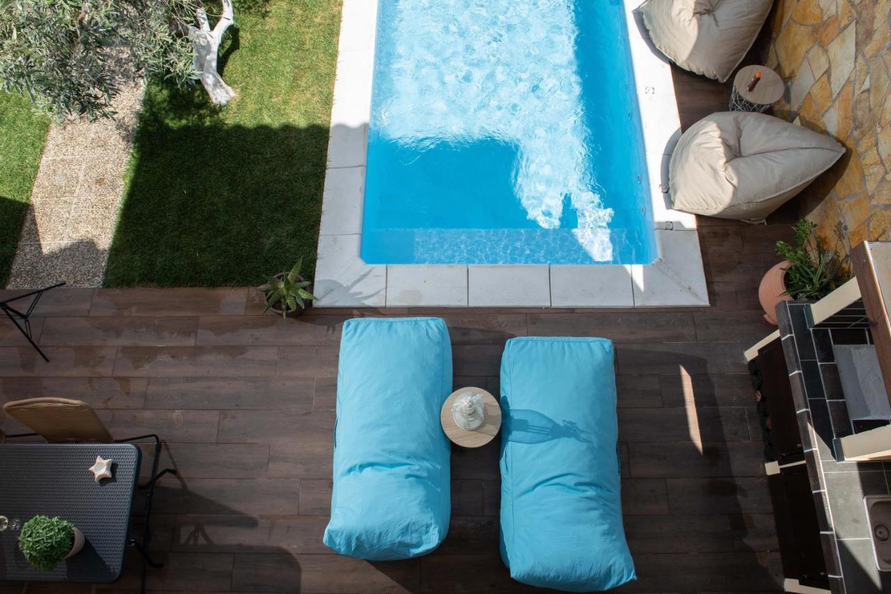 Dandy Villas Nea Roda - Melodic Waves - Private - Pool - Parking - Cellar Bagian luar foto