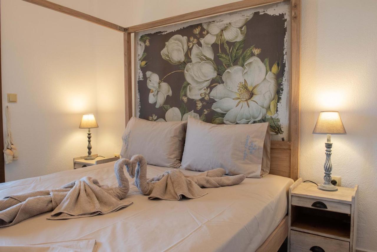 Dandy Villas Nea Roda - Melodic Waves - Private - Pool - Parking - Cellar Bagian luar foto